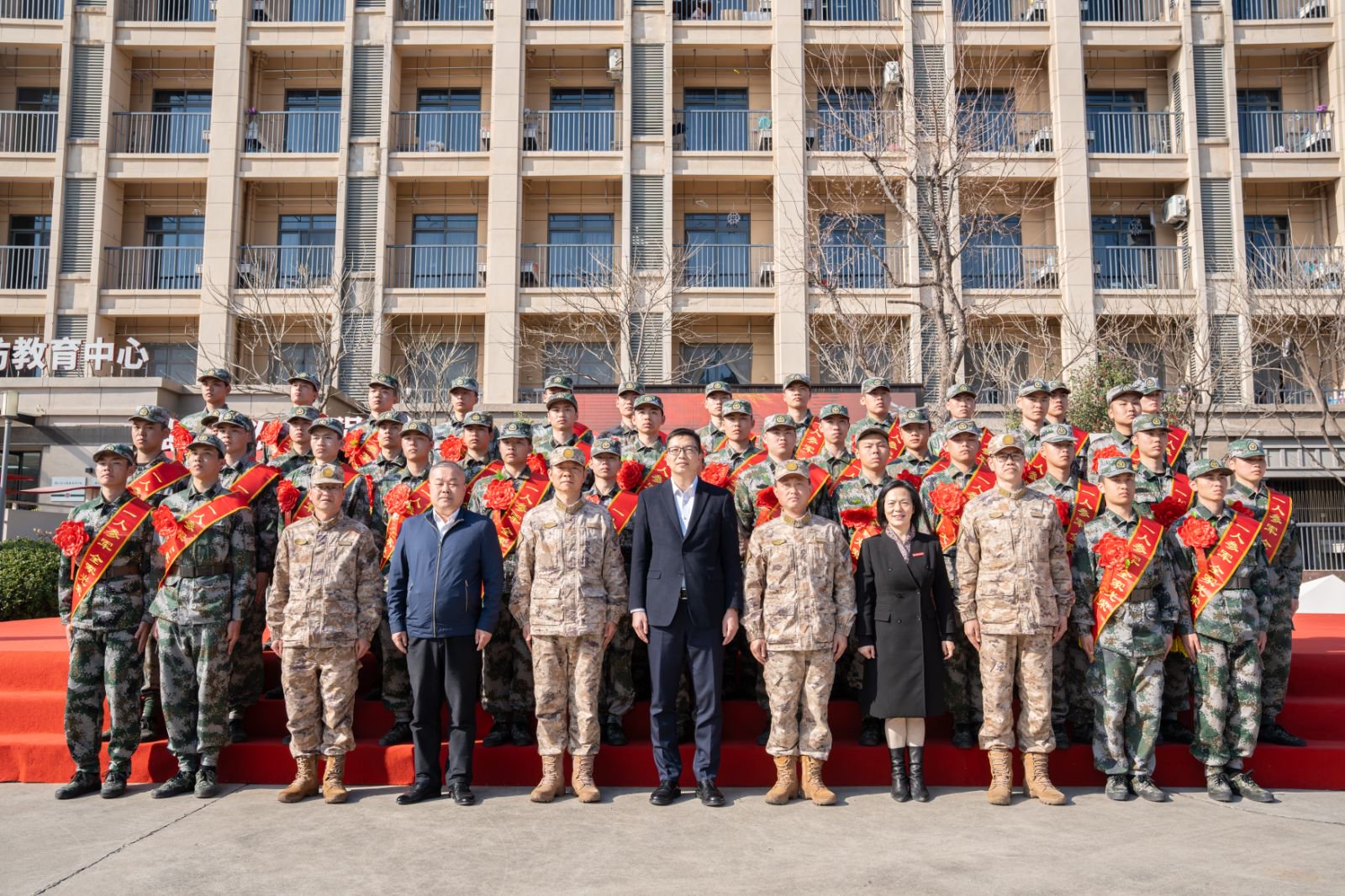 军歌嘹亮，壮志启航！龙湾区新兵入伍欢送仪式在浙江东方职院举行